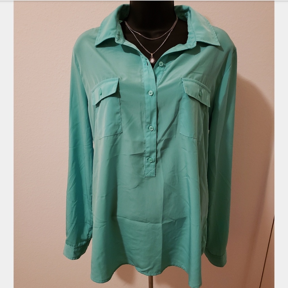 🚫sold🚫Old Navy dress shirt. Size L. VGUC